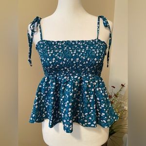 Shoulder Tie Paisley Green shoulder tie Top; small; never worn